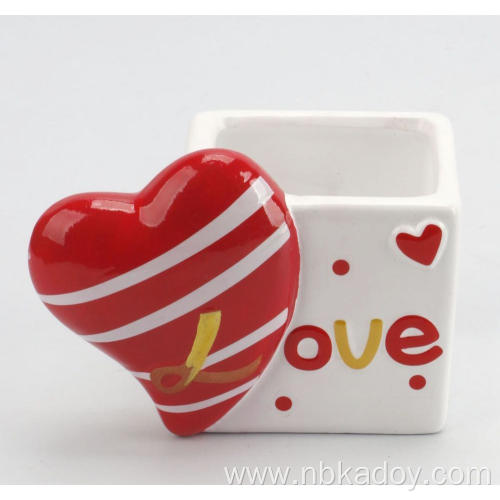 VALENTINE'S DAY CERAMIC DECORATIONS